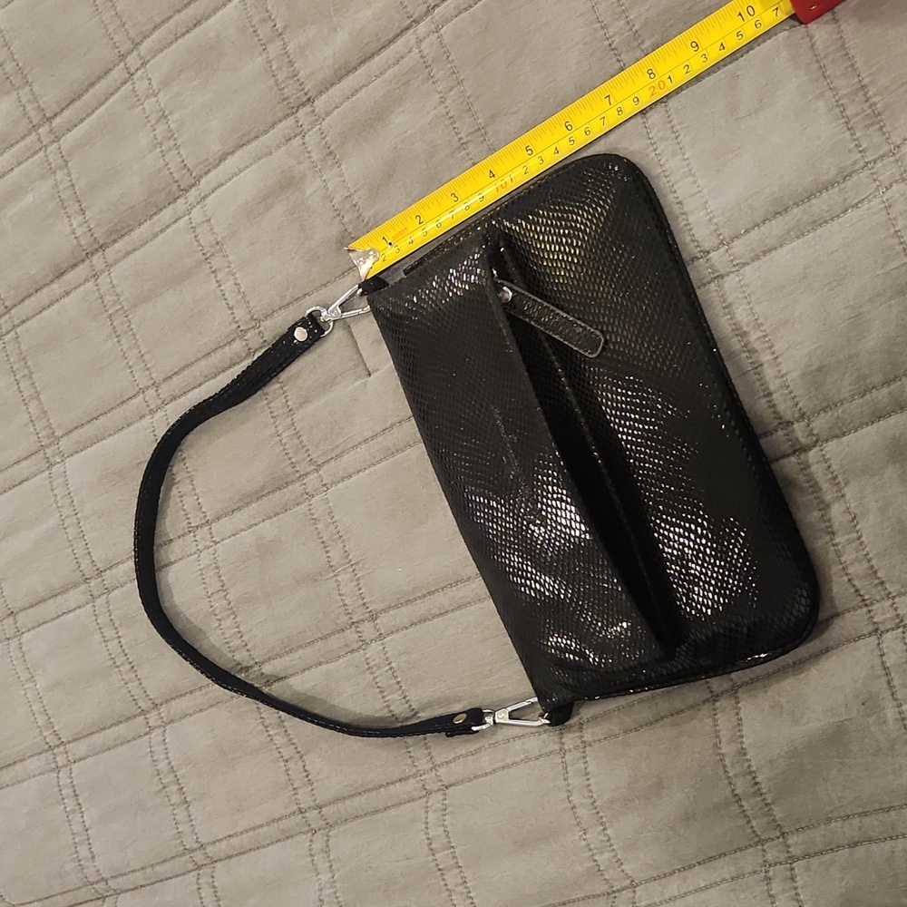 Salvatore Ferragamo Shimmering Black Shoulder Bag - Picture 9 of 10